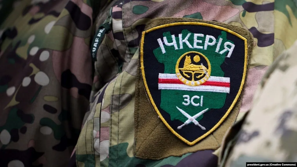 Росфинмониторинг добавил «Чеченскую Республику Ичкерию» и её зарубежные подразделения в список террористов и экстремистов после решения суда в Грозном, признавшего эту структуру террористической организацией. Российские спецслужбы связывают объединение и его лидера Ахмеда Закаева с участием в боевых действиях на стороне Украины и диверсиями в приграничных регионах.
