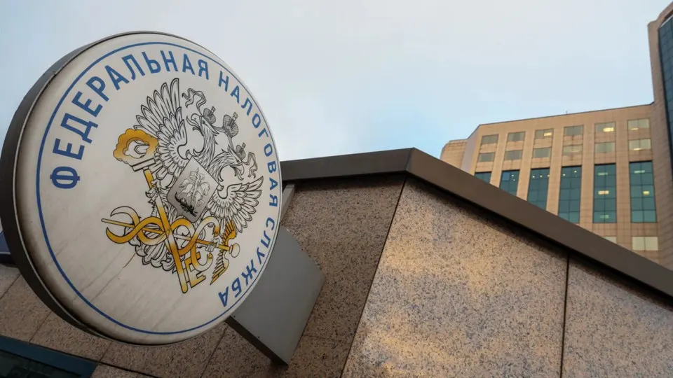 Ужесточение налогового режима для малого бизнеса и самозанятых ради пополнения бюджета на войну обернулось снижением поступлений по спецрежимам более чем на 20%, тогда как дефицит федерального бюджета продолжает расти.