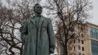 Академия ФСБ вновь получила имя Феликса Дзержинского — указ об этом подписал Владимир Путин. Решение объяснили «заслугами личного состава» и «выдающимся вкладом» основателя ВЧК в обеспечение государственной безопасности.