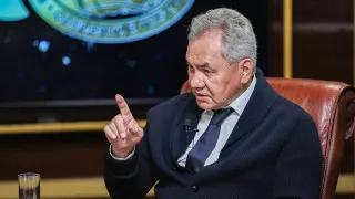 Секретарь Совбеза РФ Сергей Шойгу заявил, что «корни нацистской идеологии» находятся в Великобритании, а основную ответственность за войну в Украине возложил на Владимира Зеленского, обвинив его в искажении истории и инициировании «геноцида» украинцев и русских.