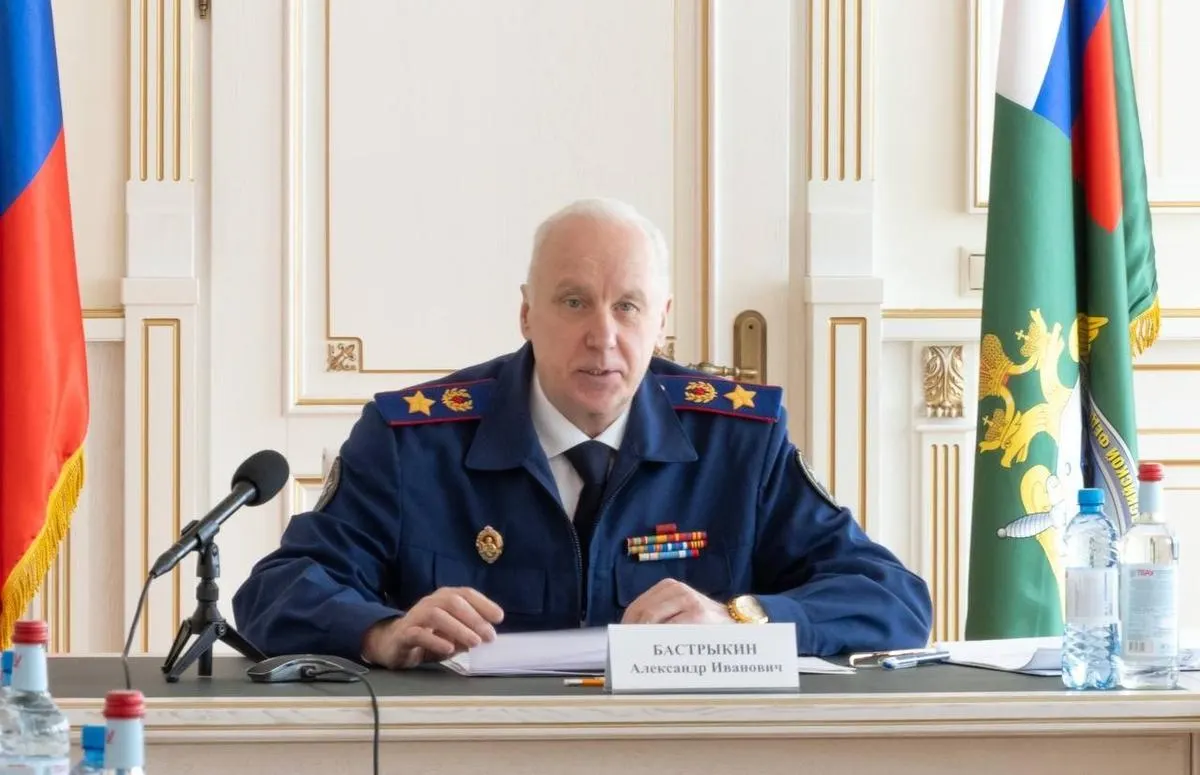 Председатель СК России Александр Бастрыкин поручил провести проверку произведений детского писателя Григория Остера, в том числе сборника «Вредные советы», сочтя их содержание спорным с педагогической точки зрения.