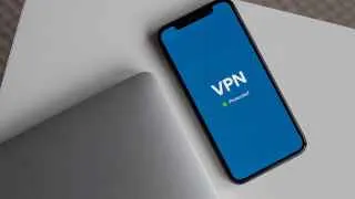 VPN-индустрия предупреждает о скором прекращении приема платежей с российских карт и ужесточении зачистки серверов по новым требованиям к хостинг-провайдерам.