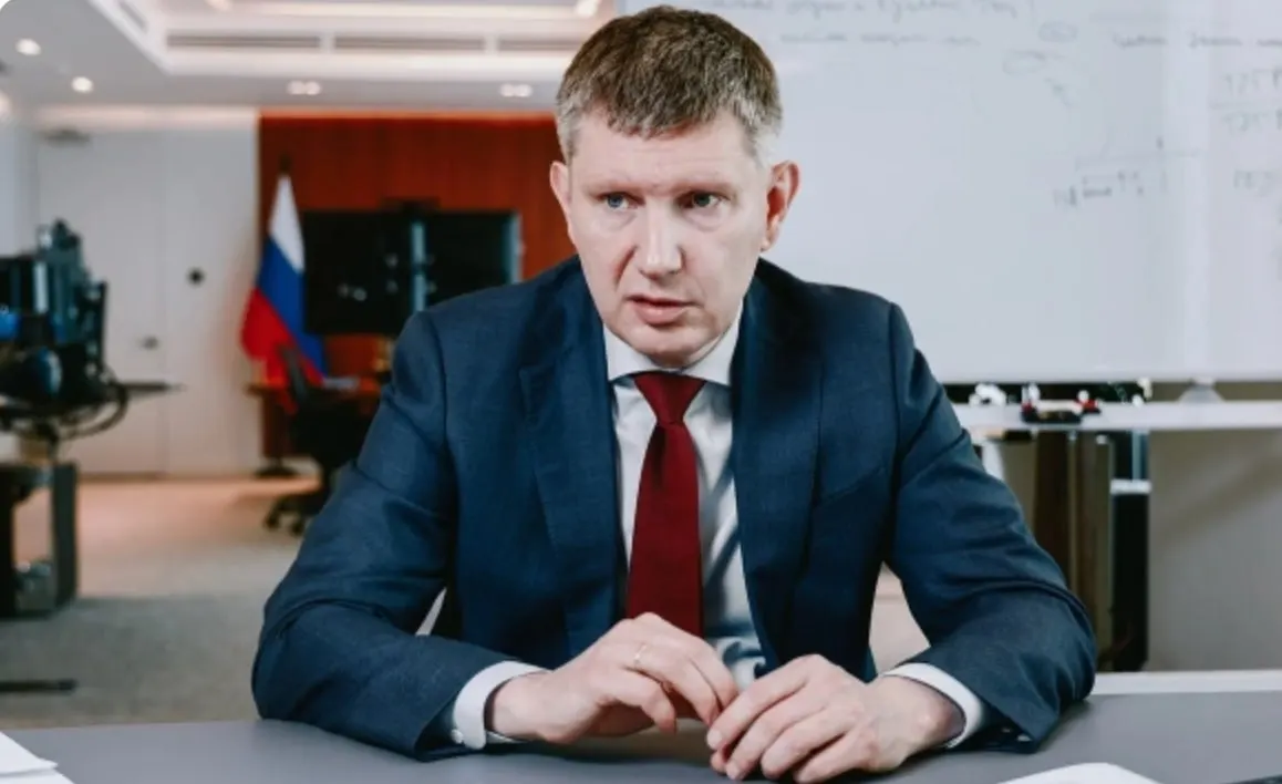 Глава Минэкономразвития Максим Решетников назвал три ключевых направления работы — структурные преобразования, бюджетная консолидация и сохранение гибкости экономики. Эти меры должны повысить инвестиции, занятость и производительность труда.