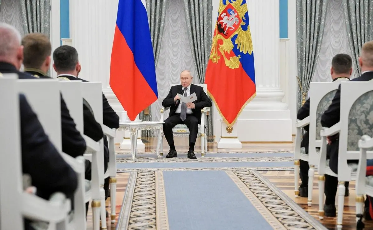 Президент назвал удар «террористическим», обвинил киевские власти в провокации, сообщил о жертвах и поручил МИД и Минобороны подготовить ответные меры.