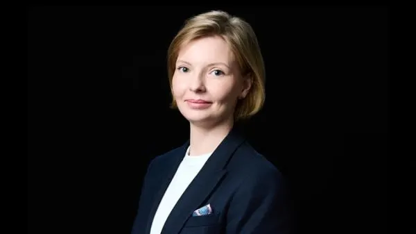 С 1 сентября администраторы доменных имён в зонах .ru, .рф и .su должны идентифицироваться через портал «Госуслуги». Для бизнеса это повод проверить владение доменами, обновить данные и настроить процессы управления цифровыми активами.