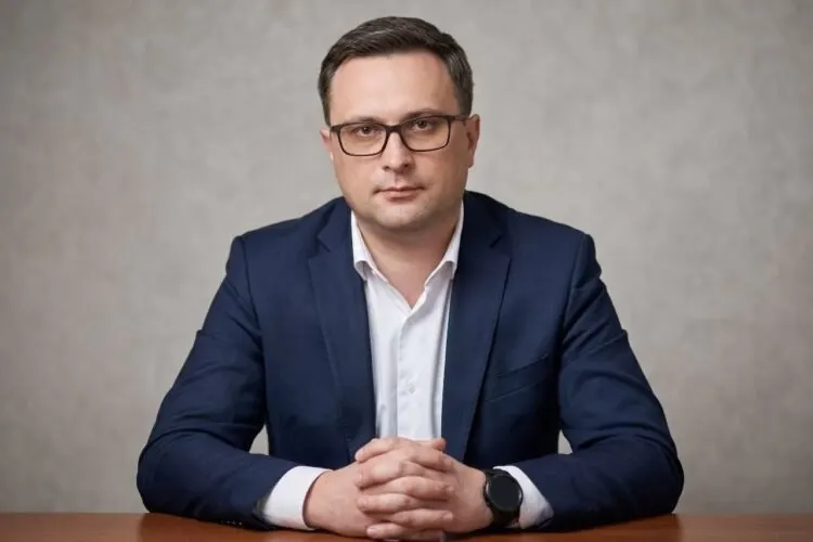 Минприроды отклонило проект высотного отеля, но без обязательного регламента новые строительные инициативы остаются возможны. Необходимы чёткие правила застройки, светового режима и сохранения миграционных коридоров.