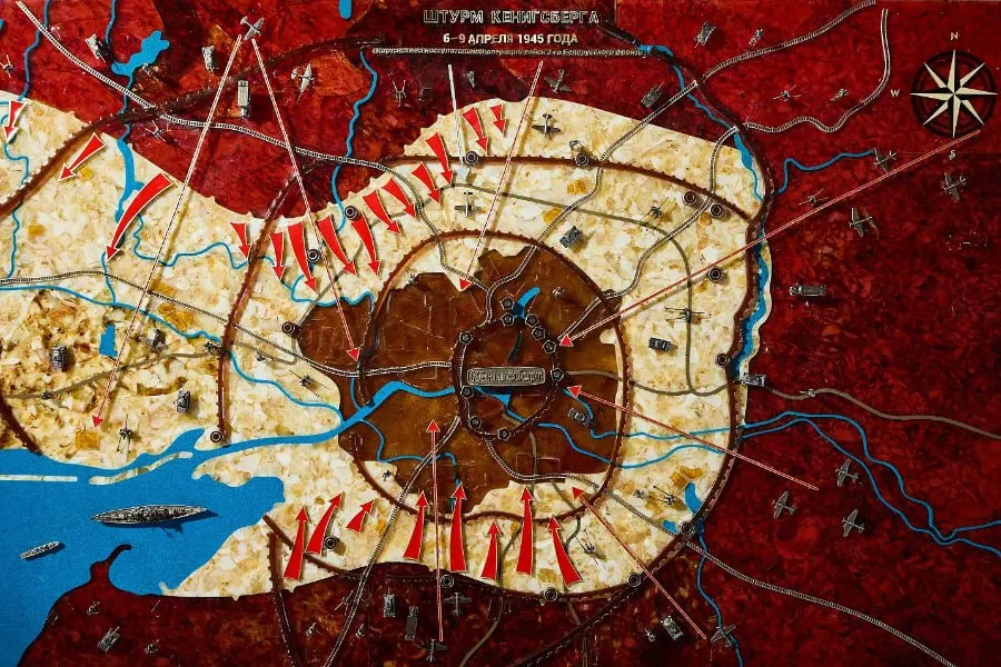 Калининградский янтарный комбинат создал мозаичный макет штурма Кёнигсберга 1945 года: 24 кг янтаря, более 500 фрагментов и свыше ста латунных деталей. Экспозиция будет представлена 9 мая на смотровой площадке Приморского карьера.