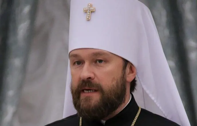 В Чехии освободили митрополита Илариона и его оператора: обвинений не предъявлено, экспертиза подтвердила наличие запрещённого вещества, следствие продолжается.