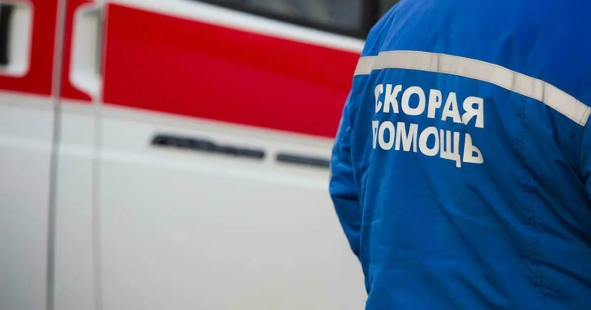 Ребёнка госпитализировали с переломом ноги; обстоятельства происшествия уточняются.