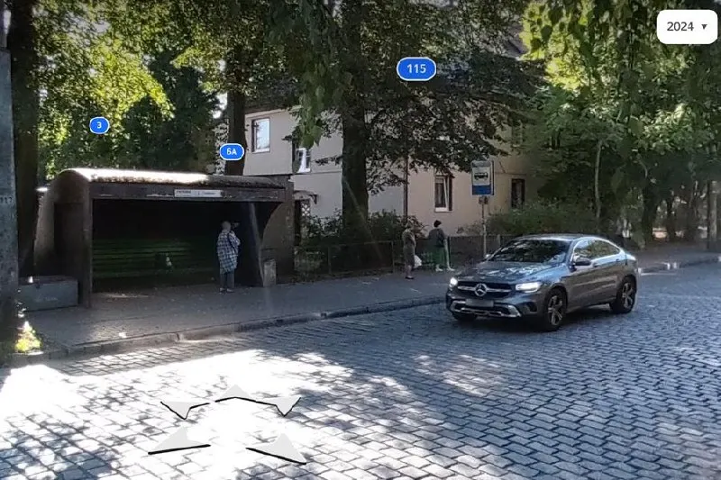 Глава горадминистрации подписала постановление: остановочный пункт «ДК Вагонзавода» переименован в «Переулок Радищева» и «Улица Радищева». Решение вступило в силу с момента подписания.