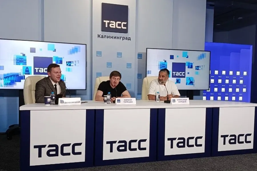 Директор департамента мероприятий и коммуникаций РФС отметил высокий интерес к футболу в Калининграде и выразил уверенность, что сборная ещё не раз сыграет в городе. Бывший игрок Александр Самедов назвал у команды большой потенциал перед ЧМ‑2026.