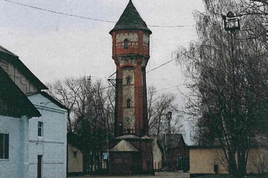 Водонапорную башню 1905 года постройки на территории 33-го судоремонтного завода внесли в Единый государственный реестр объектов культурного наследия как памятник регионального значения; утверждены границы и режим охраны.