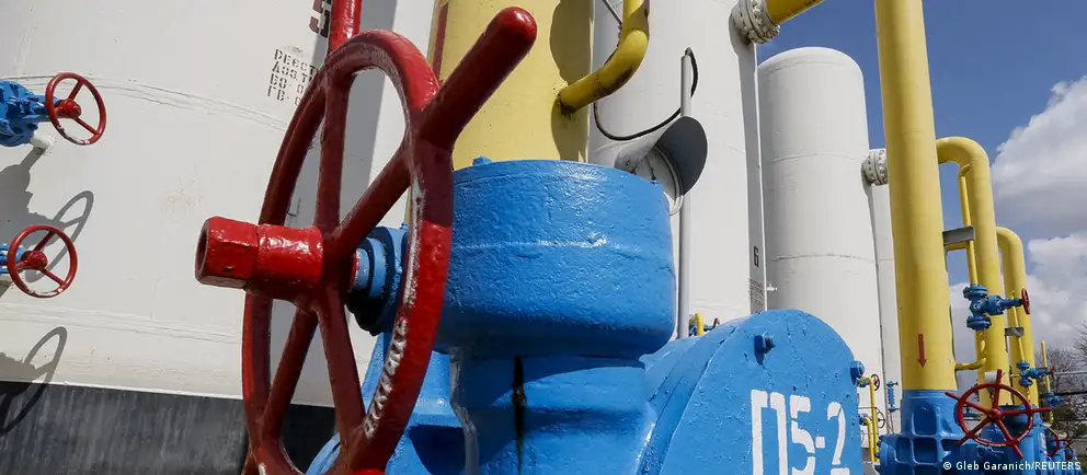 Украина не продлила контракт с Газпромом, и с 1 января 2025 года прекратился транзит российского газа в Европу. Наибольшие последствия почувствовала Молдова; Словакия, Чехия и Австрия организовали альтернативные поставки, Венгрия продолжает получать газ через «Турецкий поток».