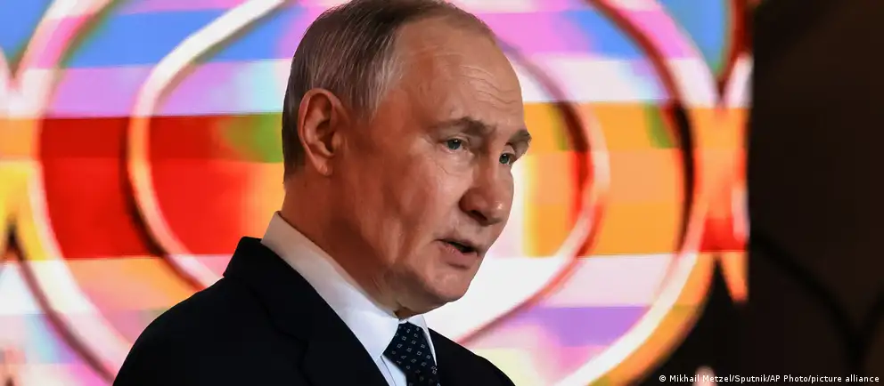 Президент заявил, что атаки беспилотников на объекты нефтяной отрасли не изменят ход боевых действий; власти принимают меры для стабилизации поставок топлива.