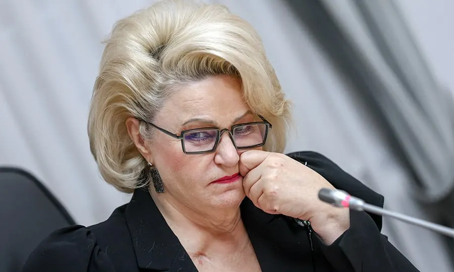 Председатель комитета по защите семьи Нина Останина призвала Роскомнадзор и Минцифры ограничить время детей в виртуальном пространстве, применив методы замедления трафика к игровым сервисам.