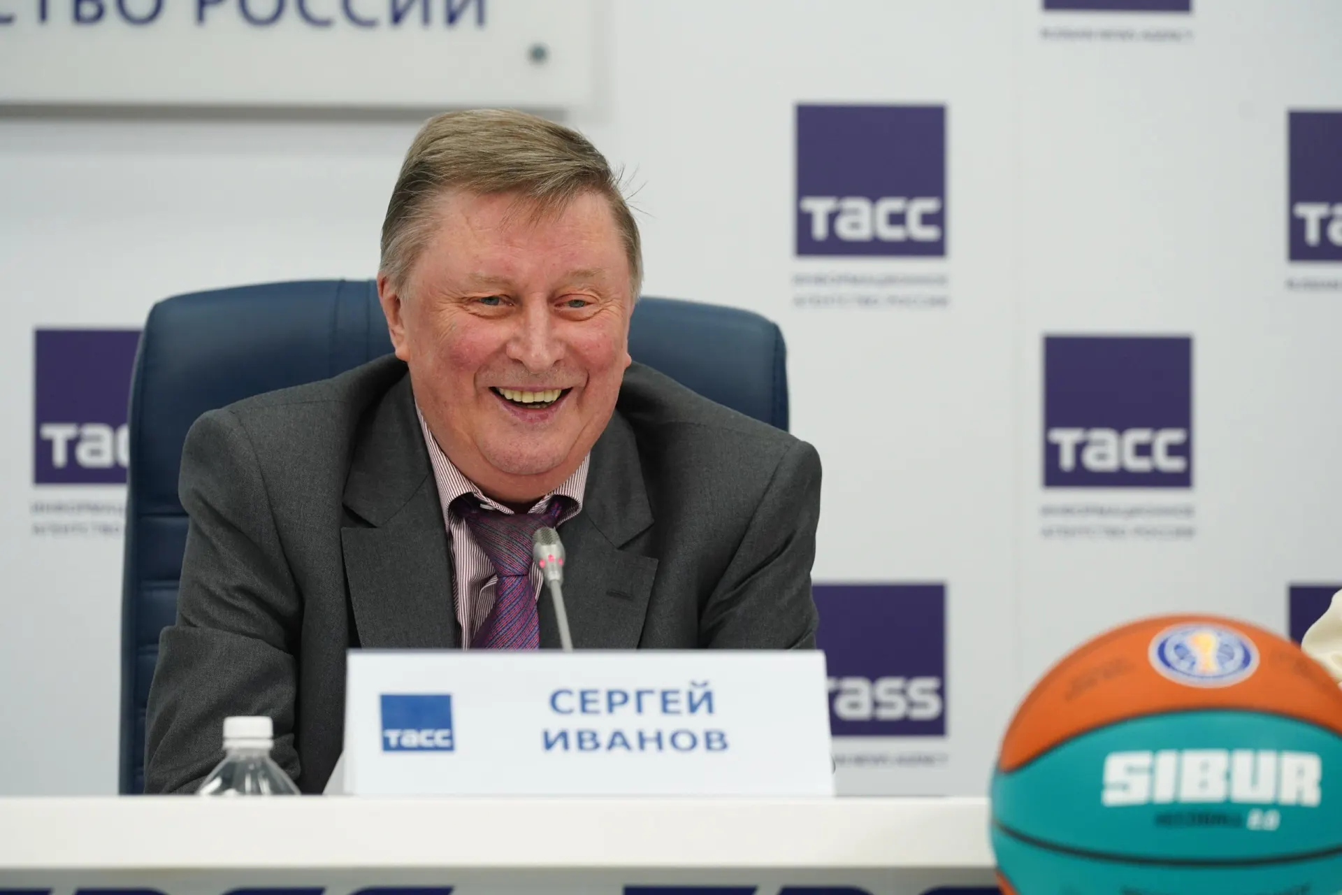 Близкий друг сообщил, что общался с бывшим министром всего три дня до смерти. Политик ушёл из жизни в 73 года.