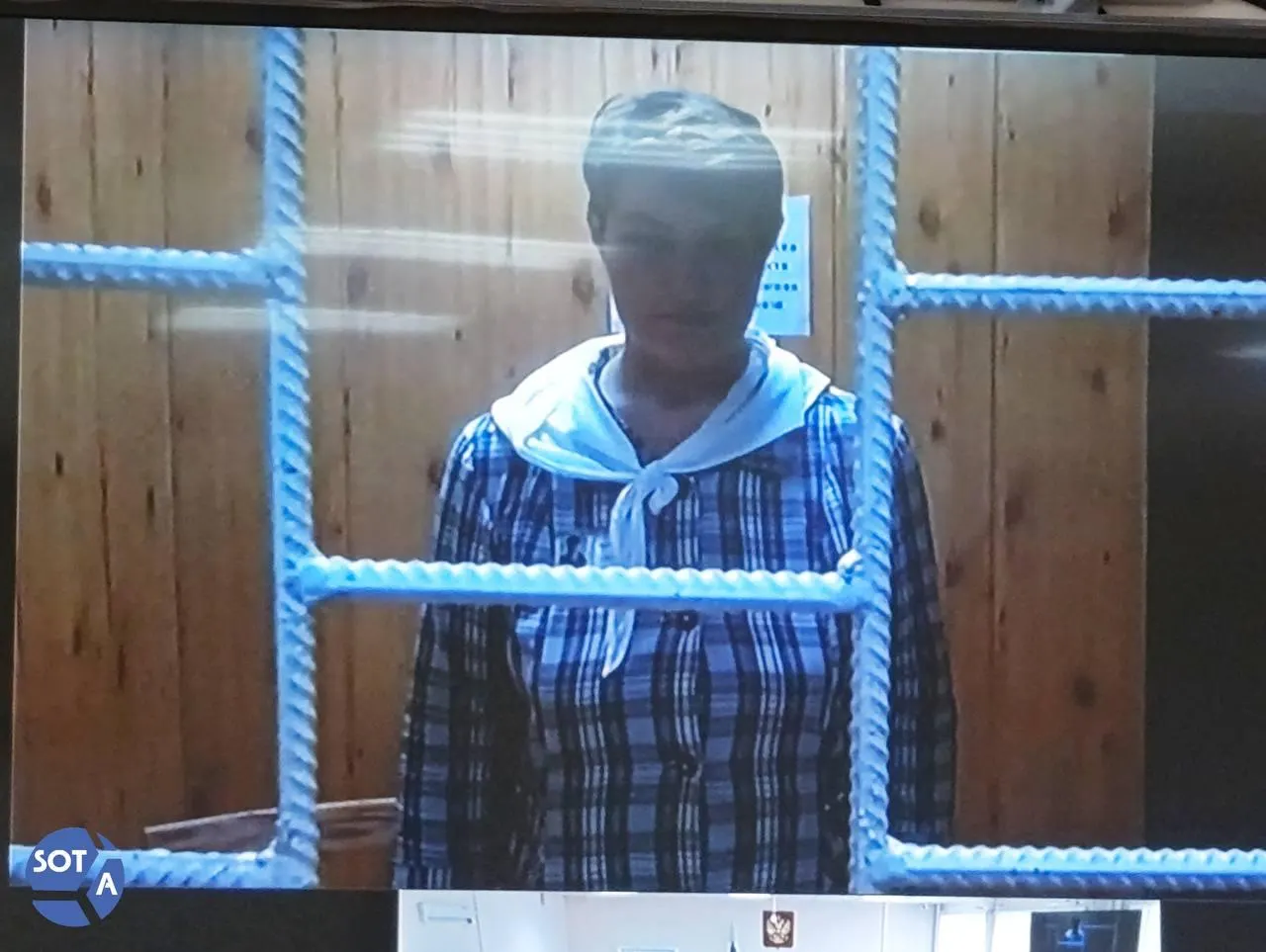 В Свердловском районном суде продолжились слушания по административному делу о побоях в отношении Антонины Зиминой: соотрядницы и начальница отряда дали противоположные показания о причинах конфликта и наличии телесных повреждений.