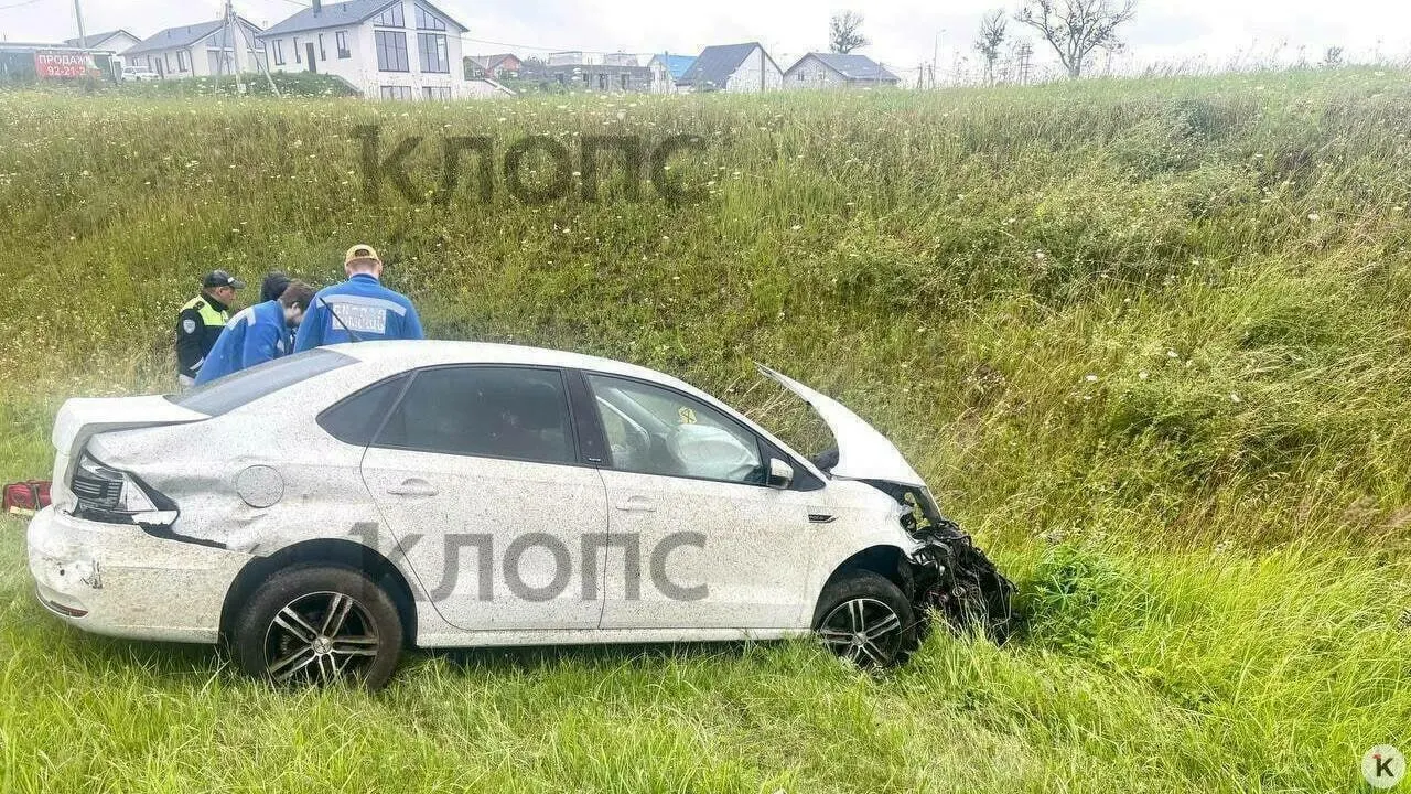 Утром 9 июля на трассе под Калининградом автомобиль съехал в кювет; шестилетняя пассажирка получила тяжёлую черепно-мозговую травму, информация о состоянии пострадавших уточняется.