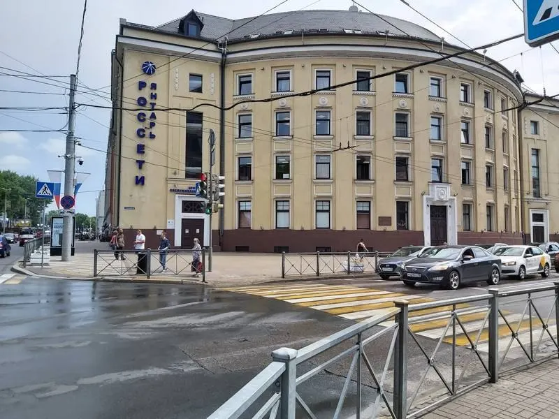 Служба по тарифам Калининградской области снизила заявку сетевого монополиста на подключение дома социального ухода «Яблоневый сад» в Полесске в восемь раз — с примерно 21 млн до 2,47 млн рублей.