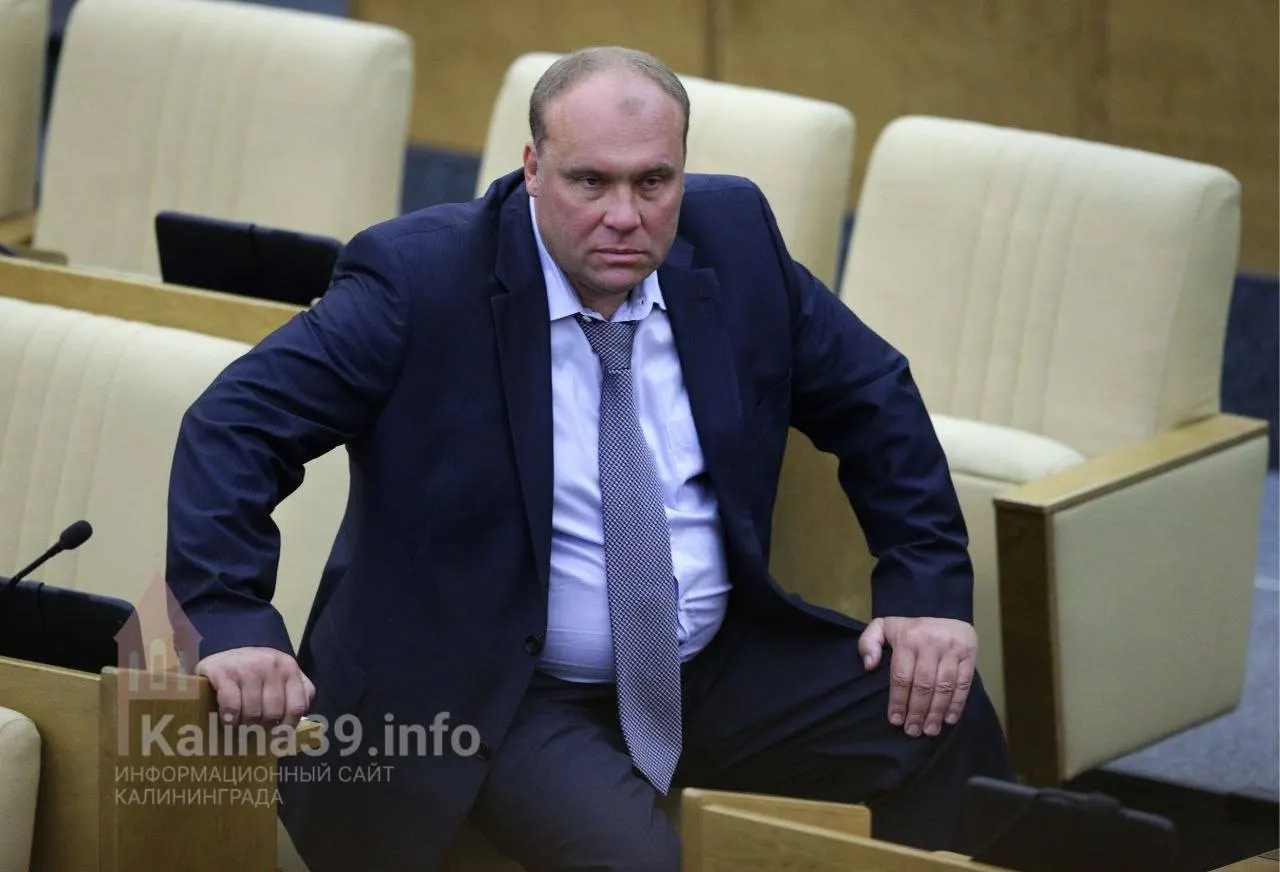 Член комитета по обороне заявил, что расширение категорий для контрактов с Минобороны не связано с мобилизацией. Эксперты напоминают, что похожие заверения звучали незадолго до частичной мобилизации в 2022 году.
