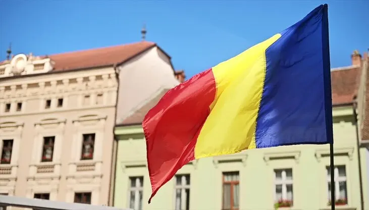 Бухарест потребовал выезда сотрудника дипмиссии РФ после того, как румынские военные сбили три беспилотника, незаконно пересекшие границу. Румыния также отозвала посла в Москве для консультаций.