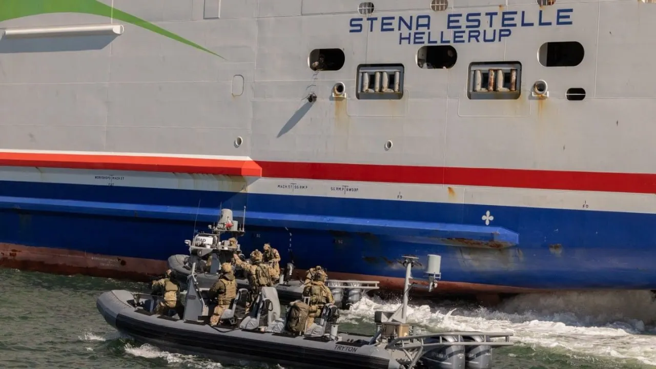 Штаб НАТО по операциям в Балтийском море переедет из Ростока в Гдыню, а руководство CTF Baltic перейдет к польскому адмиралу — шаг, который приближает управление операциями к Сувалкскому коридору и границам с Калининградской областью.