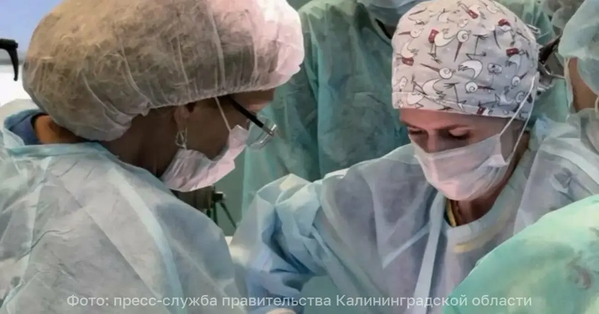 Акушерские бригады калининградского перинатального центра успешно провели кесарево сечение у роженицы весом 194 кг, родив крупного мальчика на 36-й неделе.