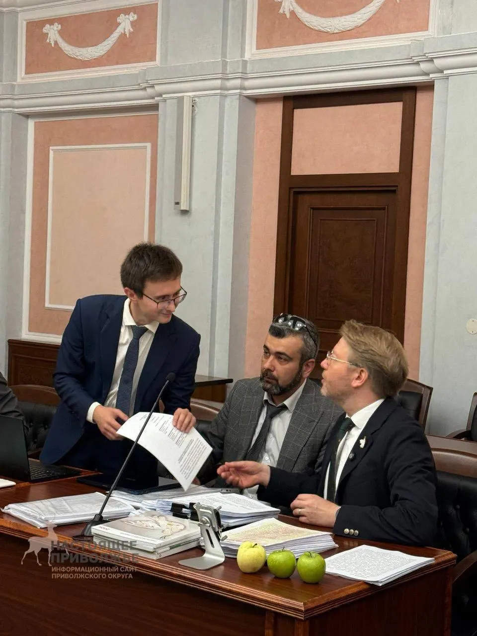 Суд указал на нарушения авторских прав, финансирования кампании и публикацию изображения, созданного нейросервисом; решение обложено обжалованию.