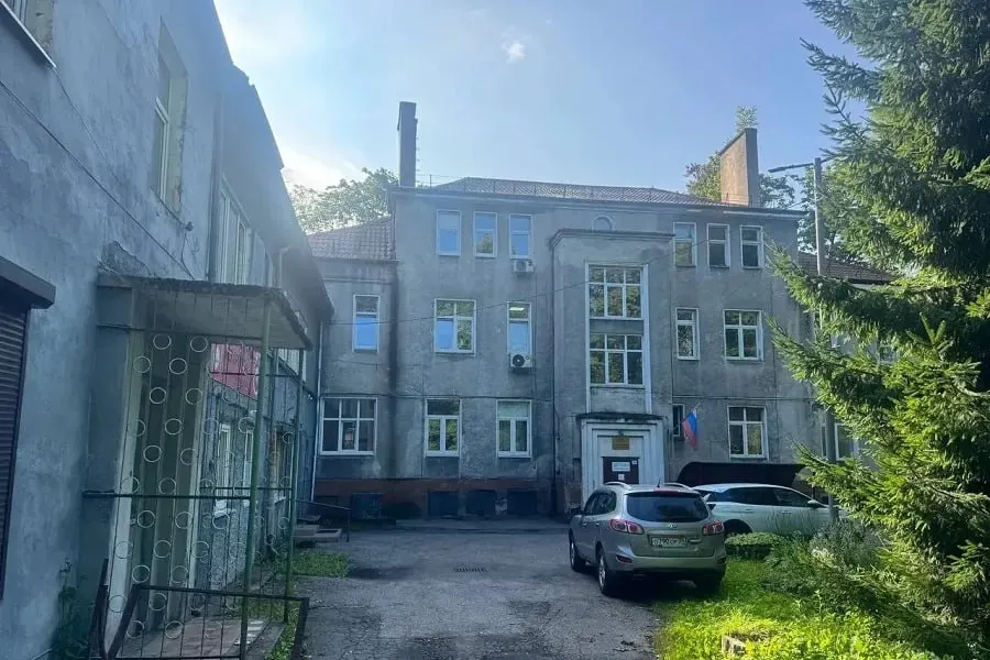В Калининградской области начинается проектирование реконструкции детской поликлиники на ул. Огарёва. Планируется выделить около 43 млн рублей и выбрать подрядчика уже в этом году, чтобы создать современное удобное пространство для детей и родителей.