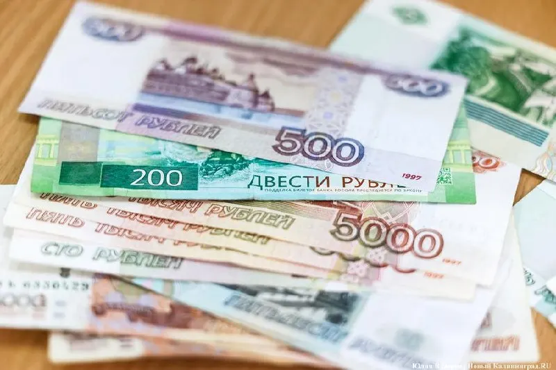 Еженедельный обзор вакансий: какие профессии востребованы и какие зарплаты предлагают локальным специалистам.