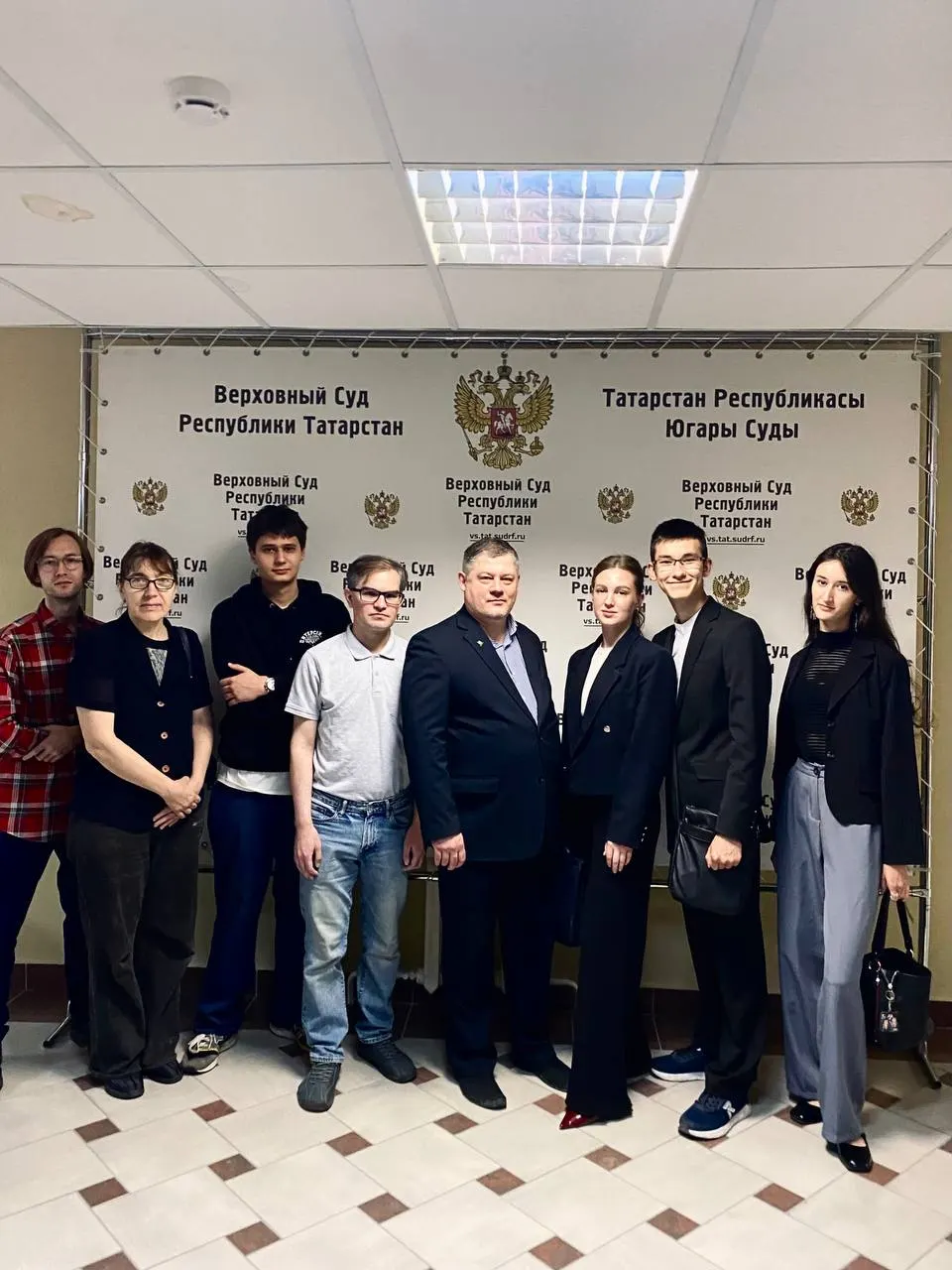 В Татарстане Верховный суд отменил регистрацию кандидата от партии «Яблоко» на выборах в Государственную думу по иску территориальной избирательной комиссии. Также упоминаются сопутствующие решения по регионам и дальнейшие шаги по бюллетеню.