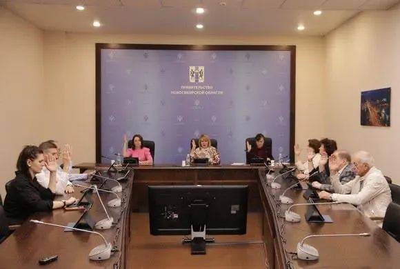 Регионы обсуждают подготовку к выборам Госдумы: массовая регистрация в ДЭГ, задержания кандидатов и агитационные действия в медицинских учреждениях.