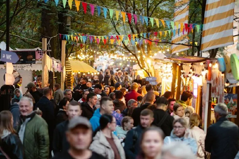 В Калининграде подвели итоги фестиваля уличной кухни: названы финалисты и отмечены новые блюда, главный приз не вручали, фестиваль продолжается.