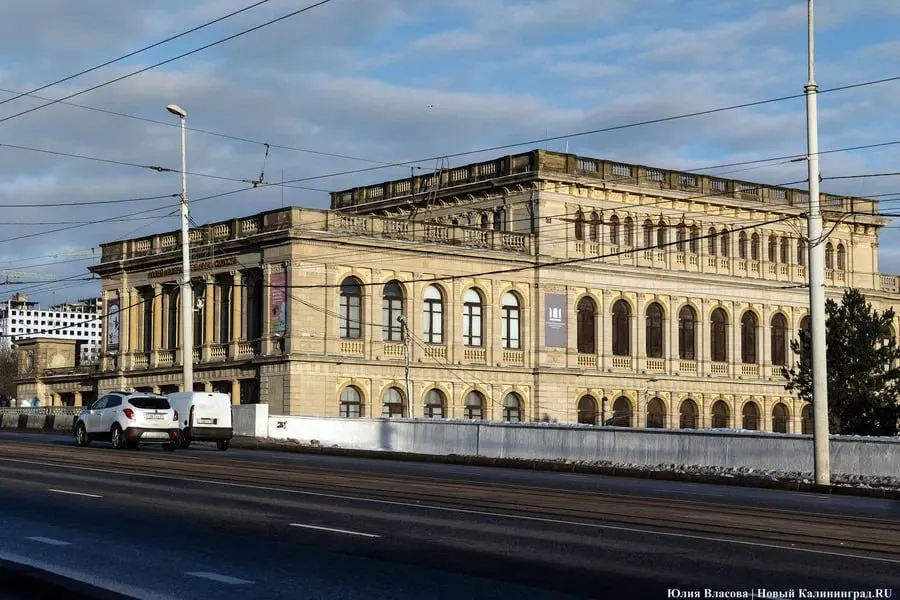 За восемь месяцев 2026 года посещаемость музеев Калининградской области выросла на 2% по сравнению с аналогичным периодом прошлого года и на 17% — по сравнению с 2024 годом. В регионе ежегодно открываются по два-три частных музея, власти планируют создать муниципальные музеи в каждом муниципалитете.