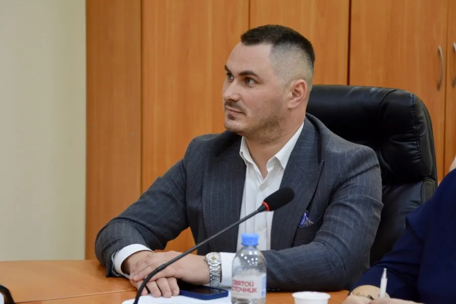После назначения Сергея Яцкова руководителем администрации Славского округа дела в регионе начали улучшаться, об этом сообщил заместитель губернатора Калининградской области.