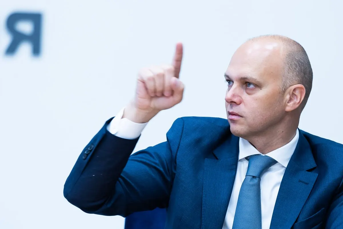 Глава региона представил новые правила взаимодействия с жителями: ответы должны давать сам губернатор, а сроки и ответственные обозначат в системе контроля.