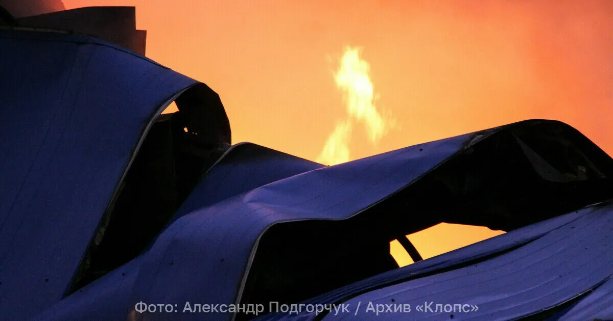 Ночные пожары в регионе: сгорели автосервис и строительная бытовка; пострадавших нет, причины возгораний устанавливаются.