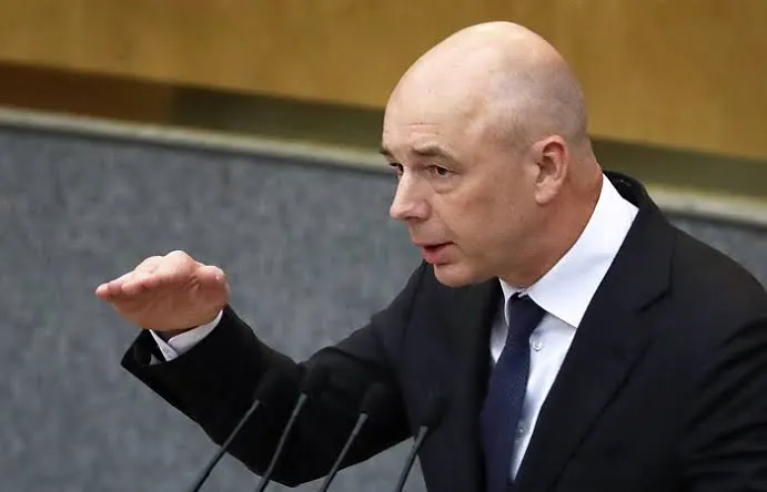 Глава Минфина России Антон Силуанов заявил, что у финансистов должна быть собственная «заначка»; пример — Фонд национального благосостояния. Он подчеркнул роль ФНБ как подстраховки и объяснил использование средств.