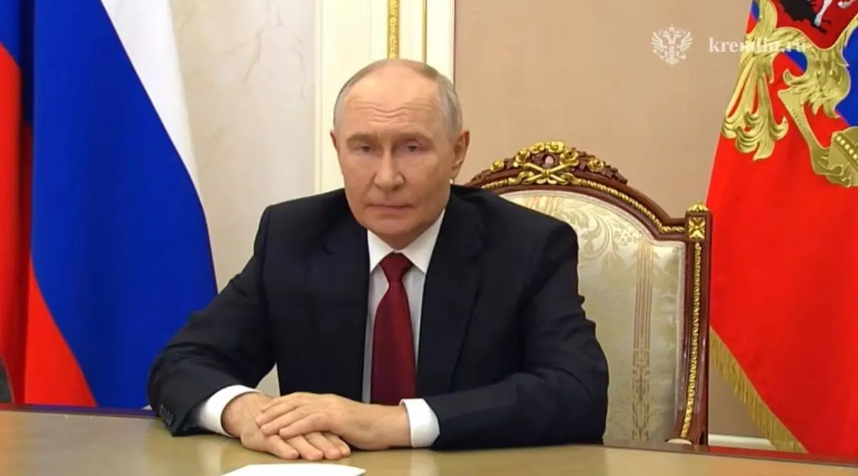 Лидер страны призвал единость и заявил, что предстоящие выборы станут ответом тем, кто пытается ослабить суверенитет России.