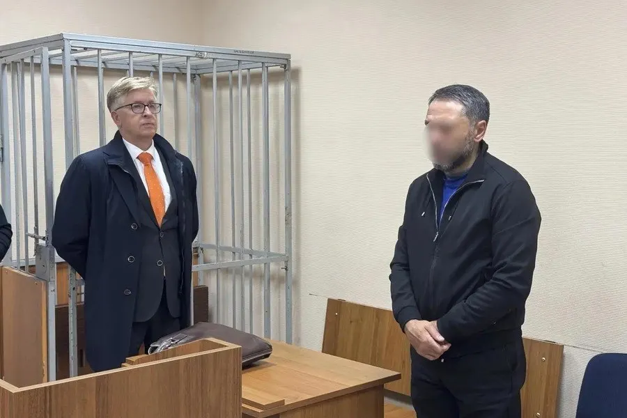 Центральный районный суд Калининграда вынес приговор ещё одному фигуранту по делу об нападении на депутата облдумы Игоря Рудникова, совершённому в марте 2016 года; осуждён к трём годам лишения свободы.
