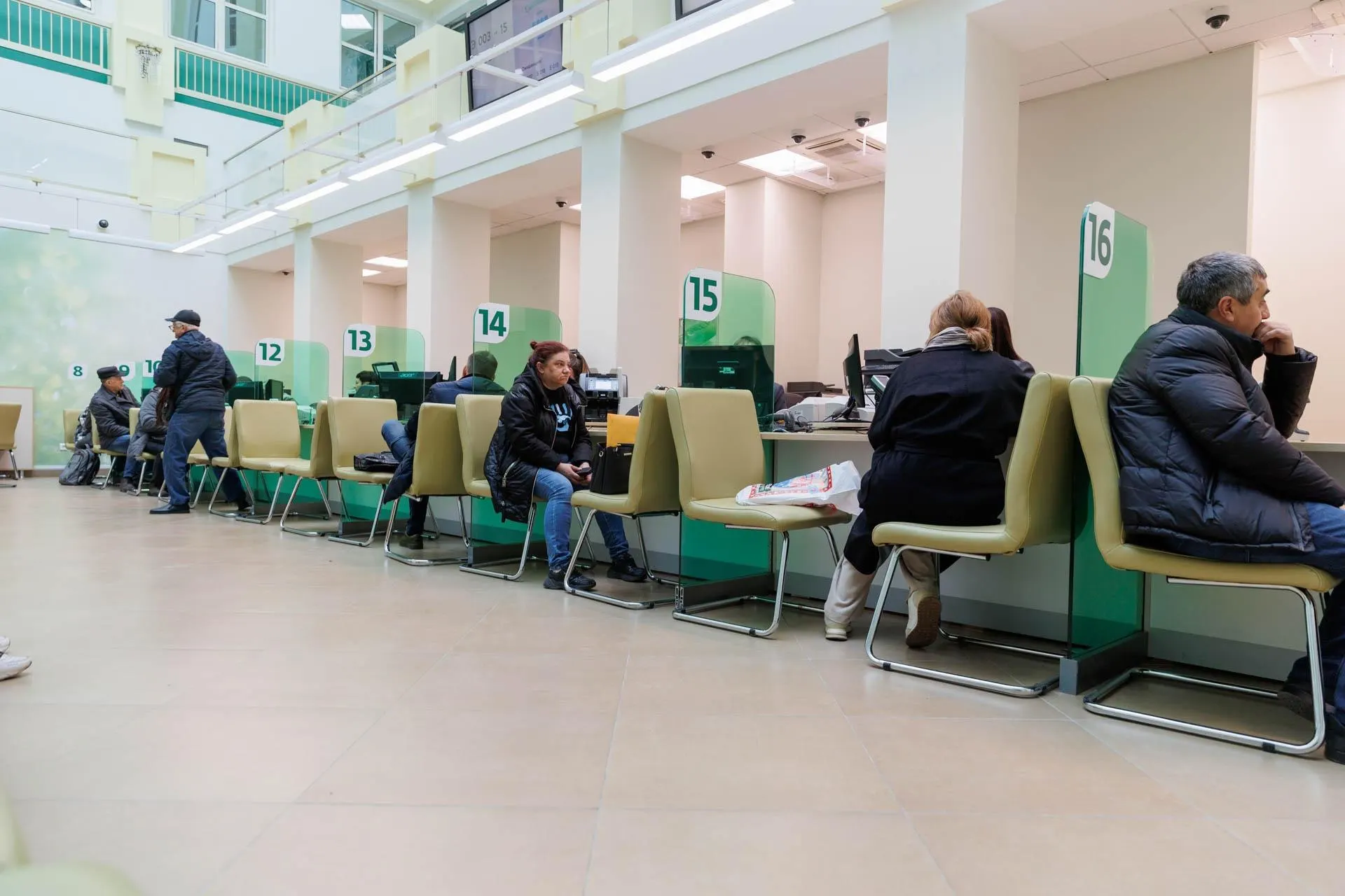 Экономический обзор потенциального дефолта и последствий для населения и экономики.
