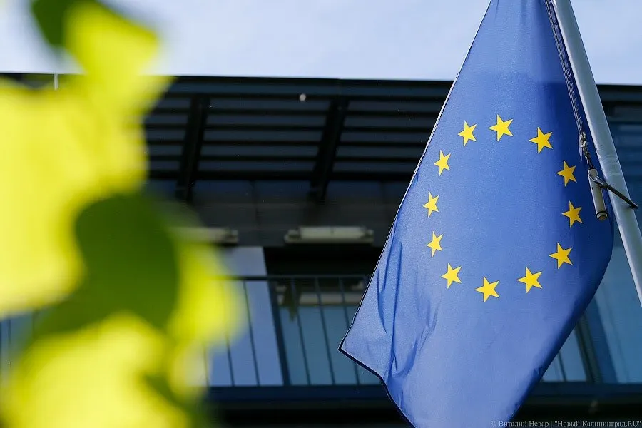 Дипломаты стран Евросоюза обсуждают сценарии реагирования на предполагаемую гибридную атаку и меры поддержки пострадавших на фоне напряженности вокруг Калининградской области.