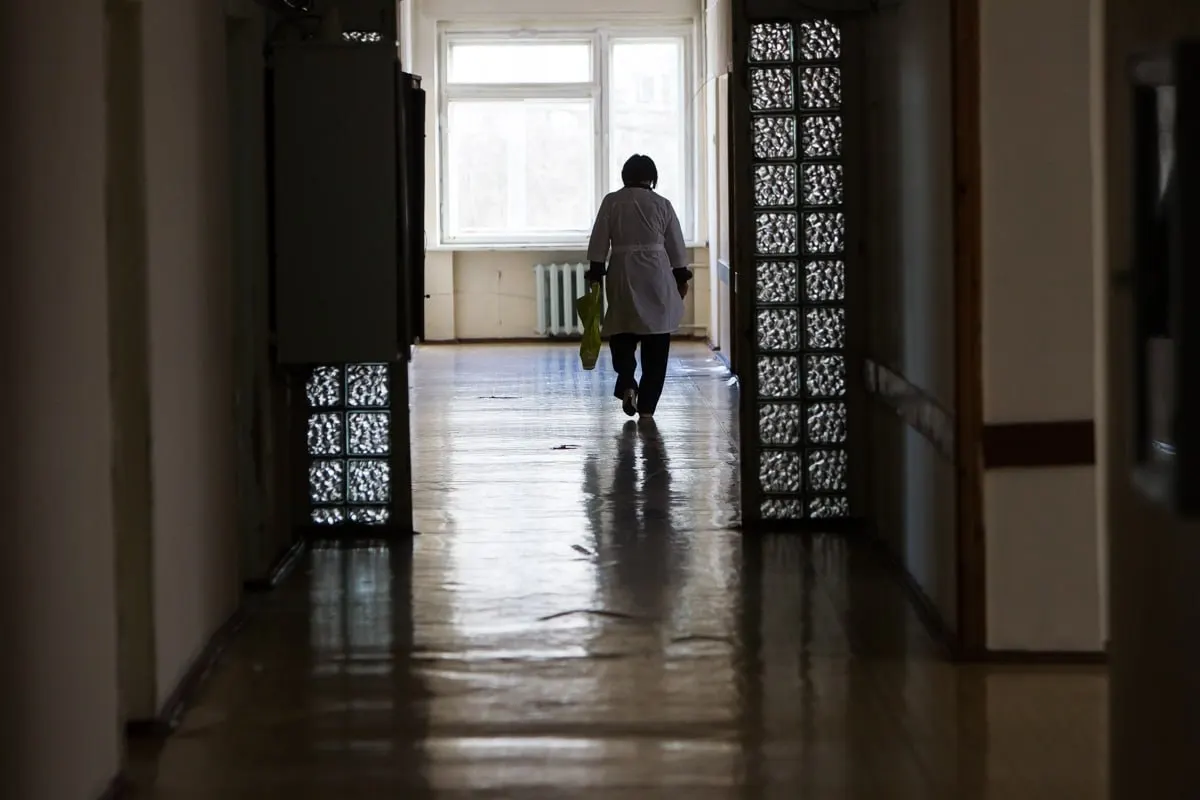 Две семьи рассказали о неприятных эпизодах в одном из санаториев Калининградской области: семилетняя девочка с ДЦП вынуждена уйти после двухминутного приступа эпилепсии, а 12-летний школьник получил удар со стороны старшего мальчика.