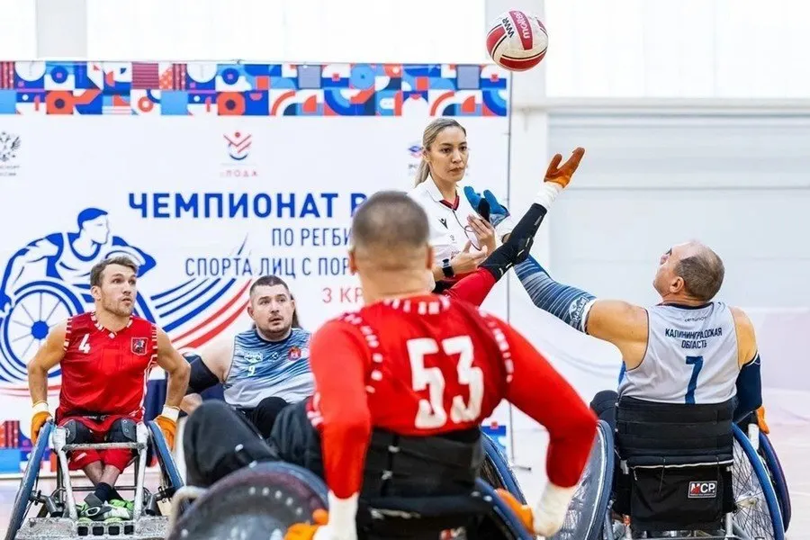 Калининградский клуб «Балтийский шторм» стал бронзовым призёром чемпионата России по регби на колясках, который впервые прошёл в Калининграде на площадке «Автотор-Арены».