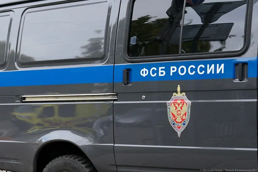 Жителю Калининградской области предъявлено обвинение в публичном оправдании терроризма и пропаганде терроризма; ему грозит до семи лет лишения свободы.