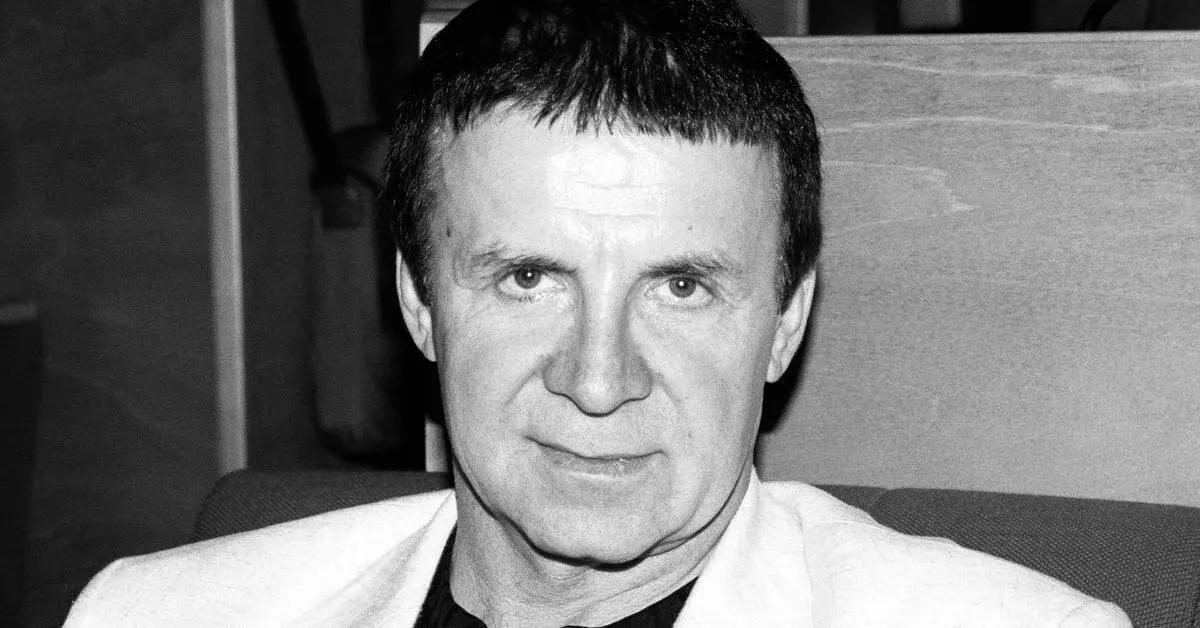 Известная фигура российского телевидения Анатолий Кашпировский ушел из жизни.