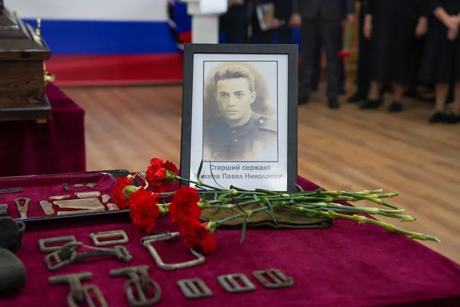 Останки Павла Михеева, стрелка Ил-2, переданы родственникам после обнаружения в Зеленоградском округе; на борту Ил-2 вместе с ним находился капитан Александр Машковцев.